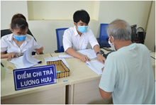 Chi trả lương hưu, trợ cấp BHXH tháng 9 và 10 2021 vào cùng một kỳ