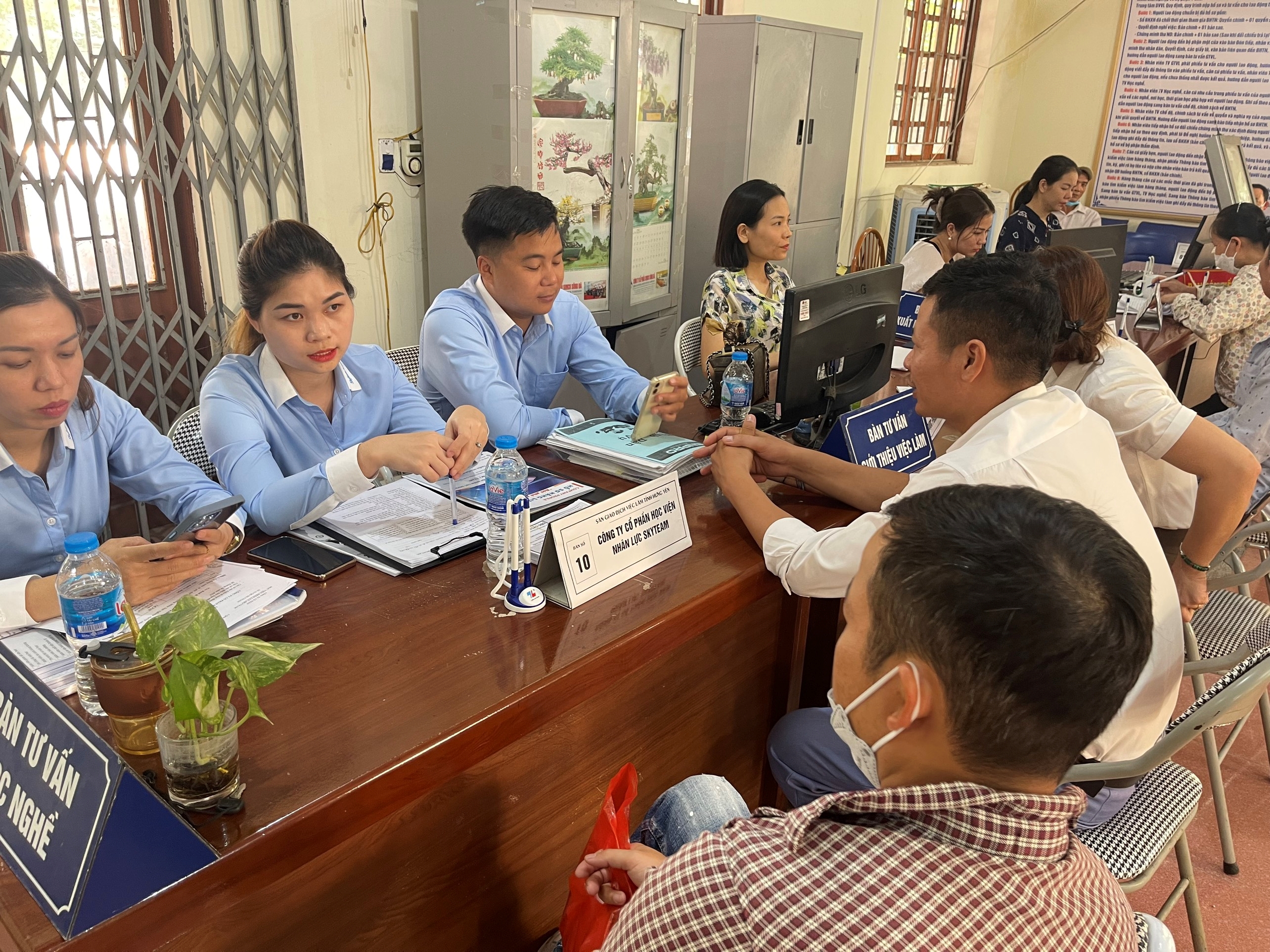 Thư mời tham gia phiên giao dịch việc làm lần thứ 15 năm 2024 tại Thành phố Hưng Yên